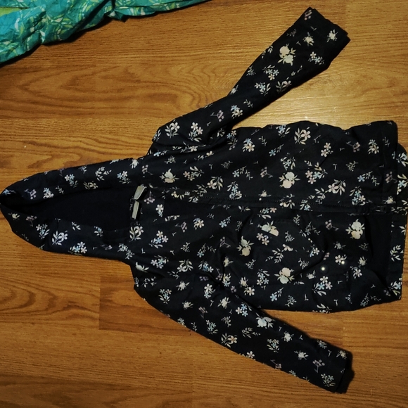 Three raincoats s.5-6 - Picture 2 of 8